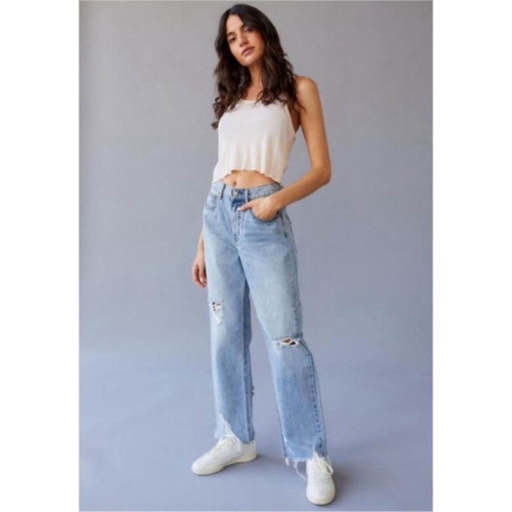 BDG Urban‎ Outfitters Cowboy Jeans Light Wash Distress Raw Hem Size 24 High Rise